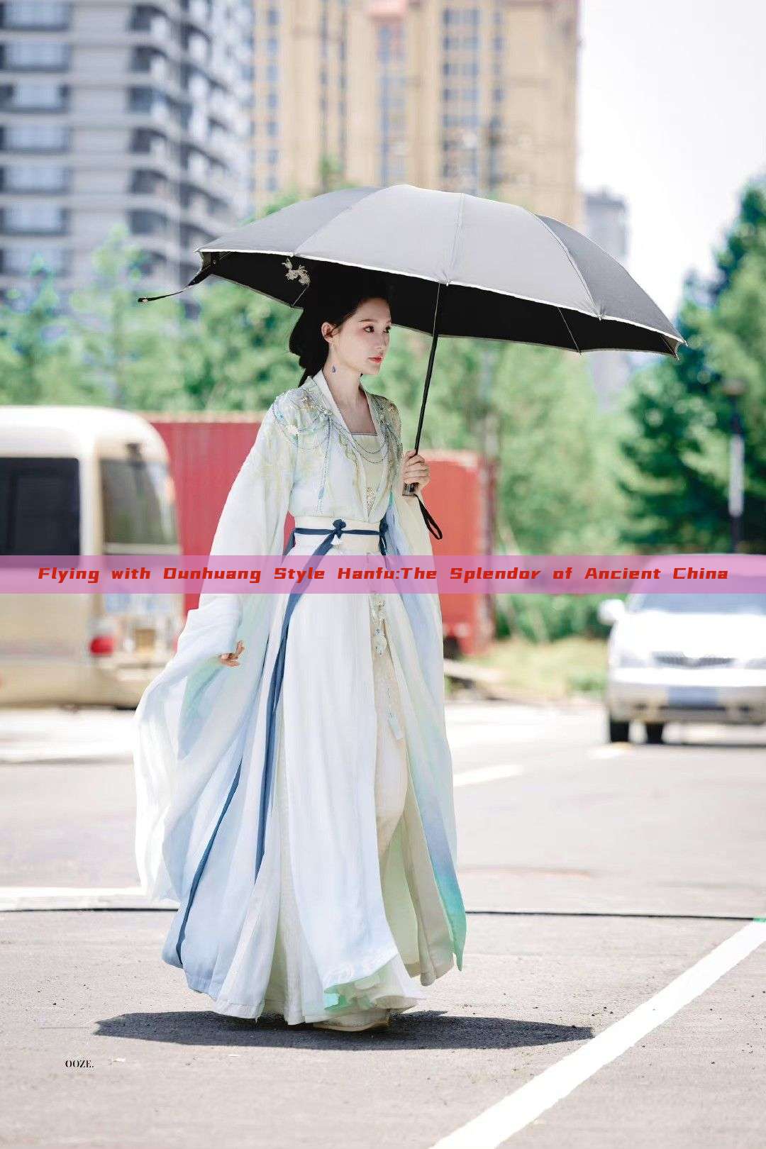 Flying with Dunhuang Style Hanfu:The Splendor of Ancient China Flying with Dunhuang Style Hanfu:The Splendor of Ancient China