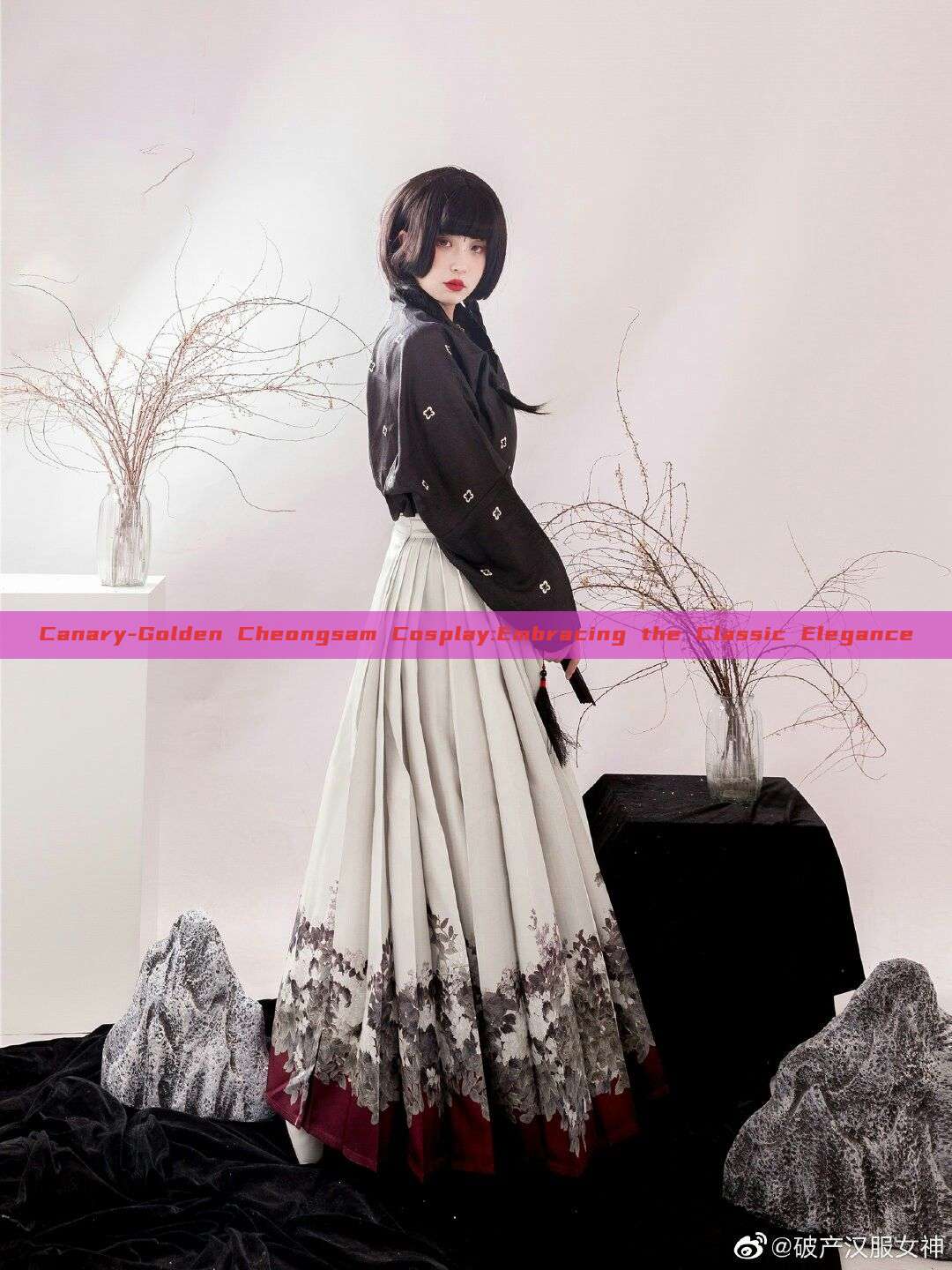 Canary-Golden Cheongsam Cosplay:Embracing the Classic Elegance Canary-Golden Cheongsam Cosplay:Embracing the Classic Elegance