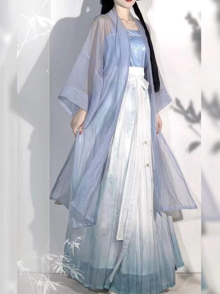 Ancient Elegance:The Cheongsam of Old Shanghai and Its Cultural Significance Ancient Elegance:The Cheongsam of Old Shanghai and Its Cultural Significance