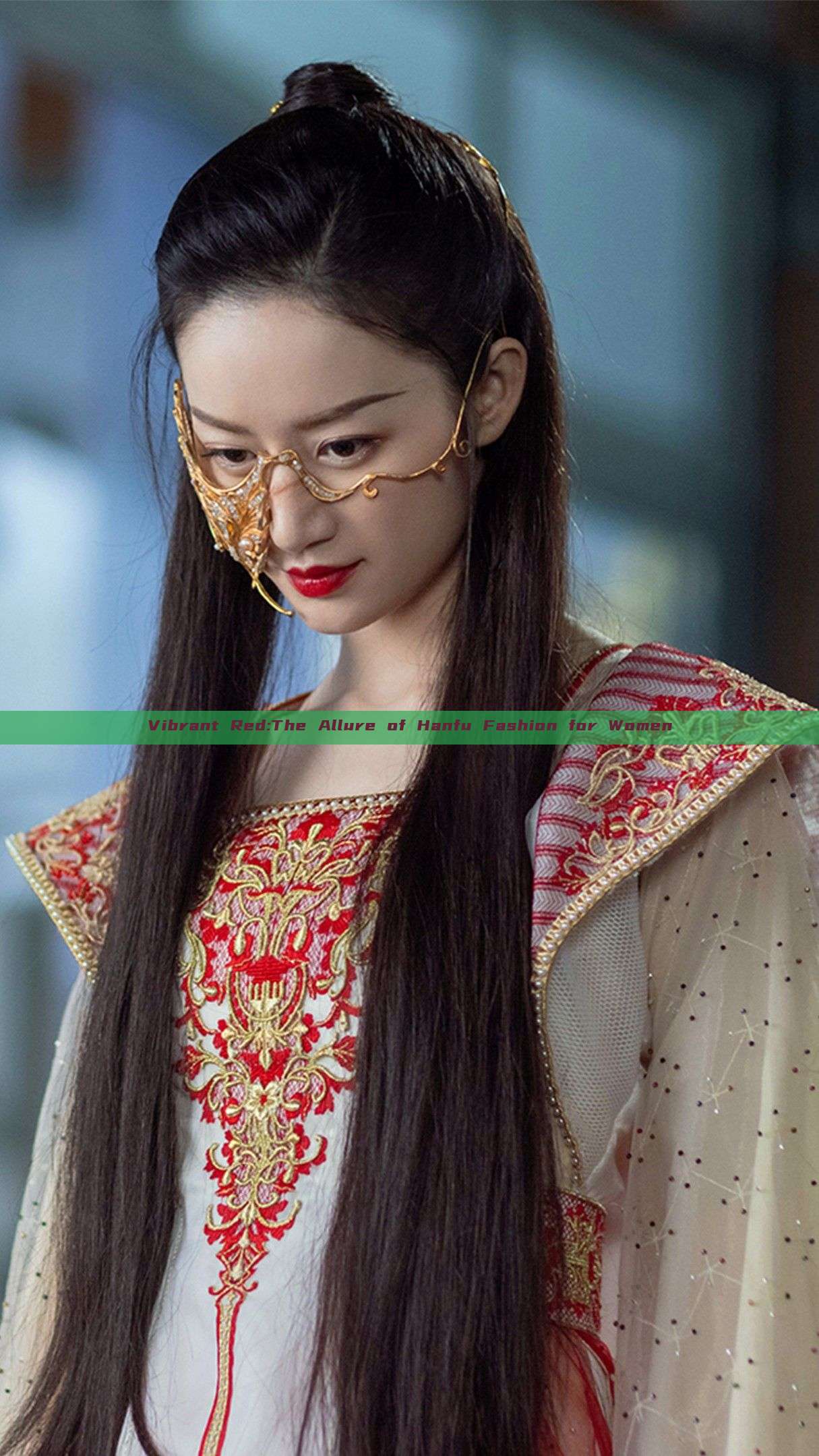Vibrant Red:The Allure of Hanfu Fashion for Women Vibrant Red:The Allure of Hanfu Fashion for Women