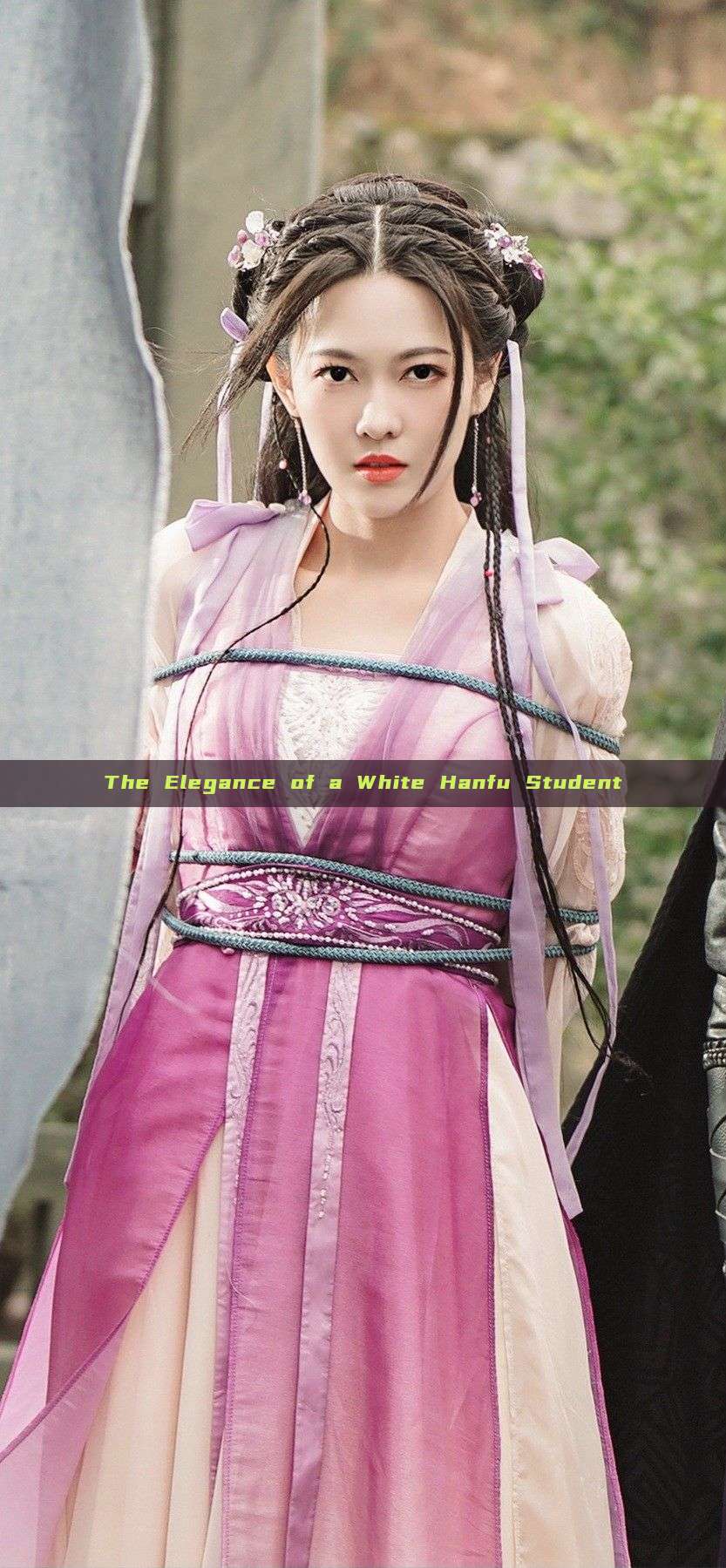 The Elegance of a White Hanfu Student The Elegance of a White Hanfu Student