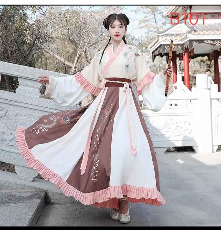 The Versatile Elegance of Cheongsam and High Heels