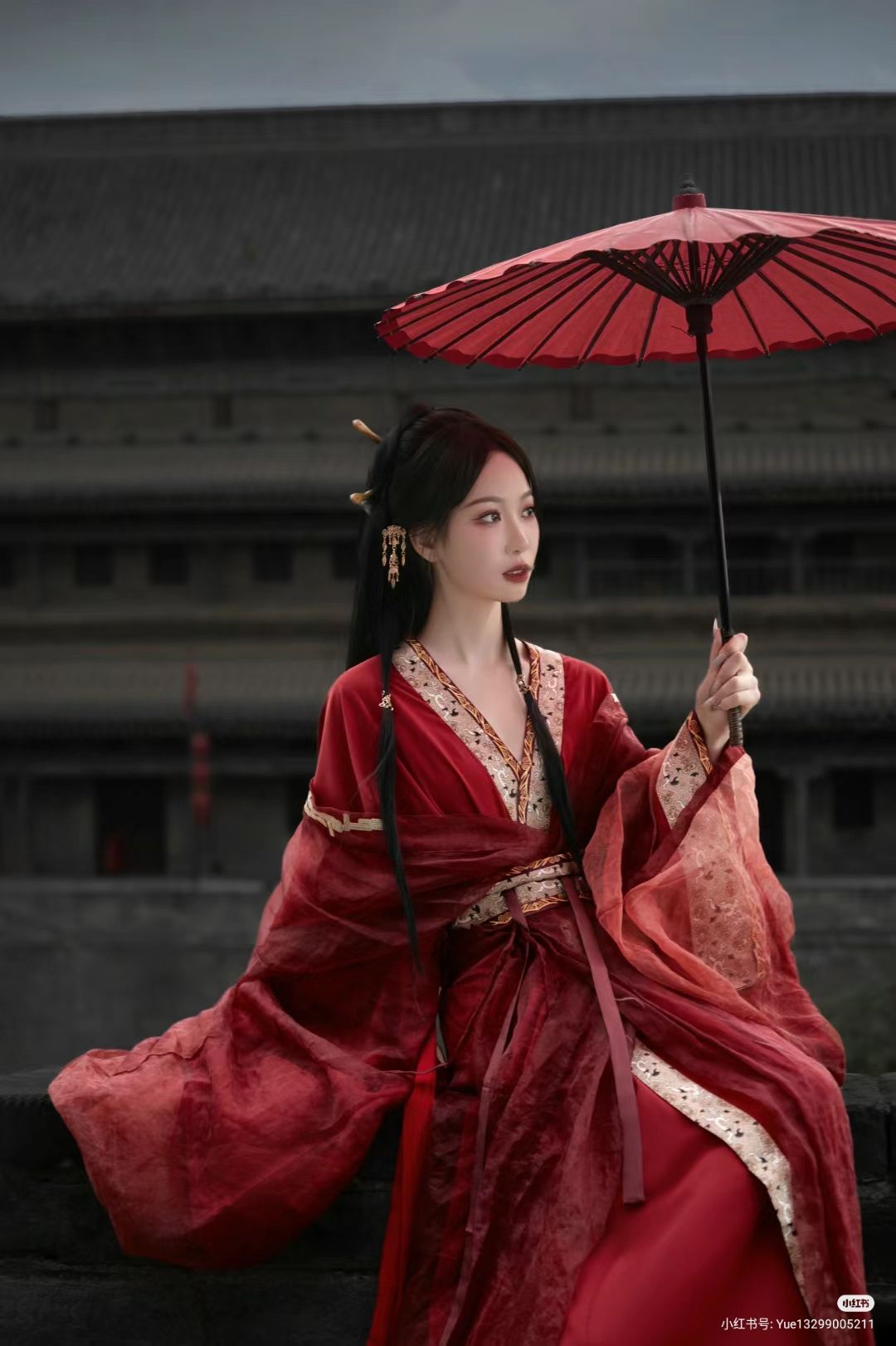 Dance in a Short-Sleeve Cheongsam:Embracing Traditional Elegance Through Dance Dance in a Short-Sleeve Cheongsam:Embracing Traditional Elegance Through Dance