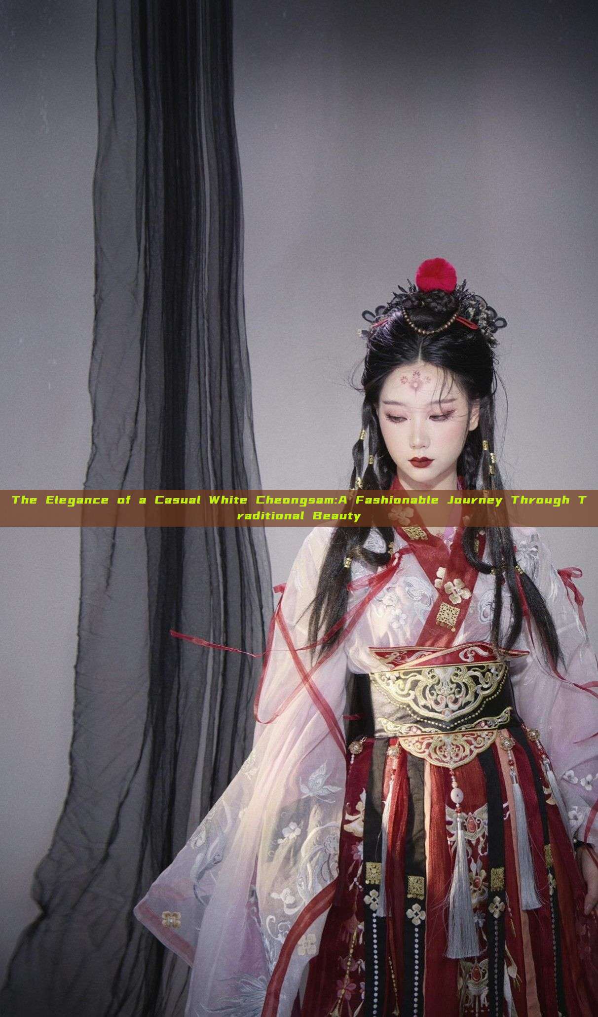 The Elegance of a Casual White Cheongsam:A Fashionable Journey Through Traditional Beauty The Elegance of a Casual White Cheongsam:A Fashionable Journey Through Traditional Beauty
