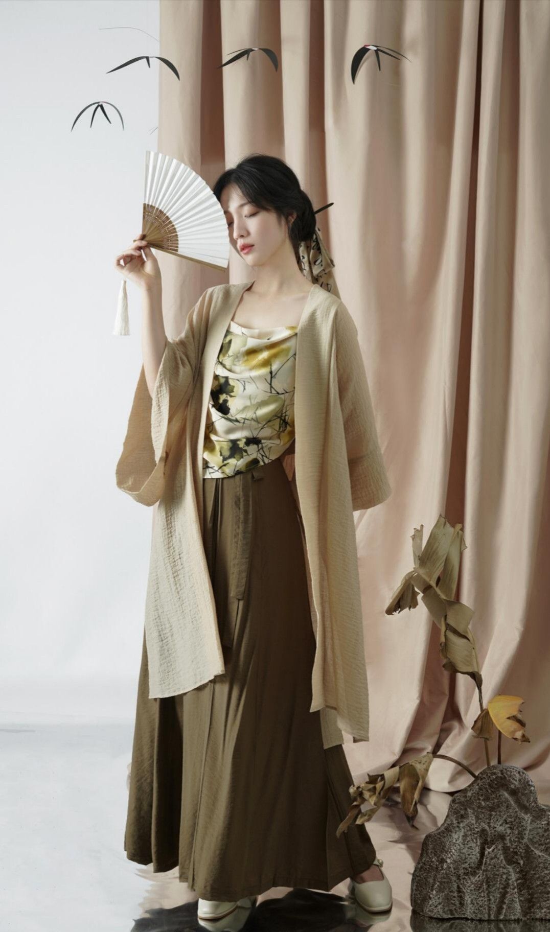 The Dominant Allure of Ancient Chinese汉服女装,A Blend of Grandeur and Ice-Queen Cool The Dominant Allure of Ancient Chinese汉服女装,A Blend of Grandeur and Ice-Queen Cool