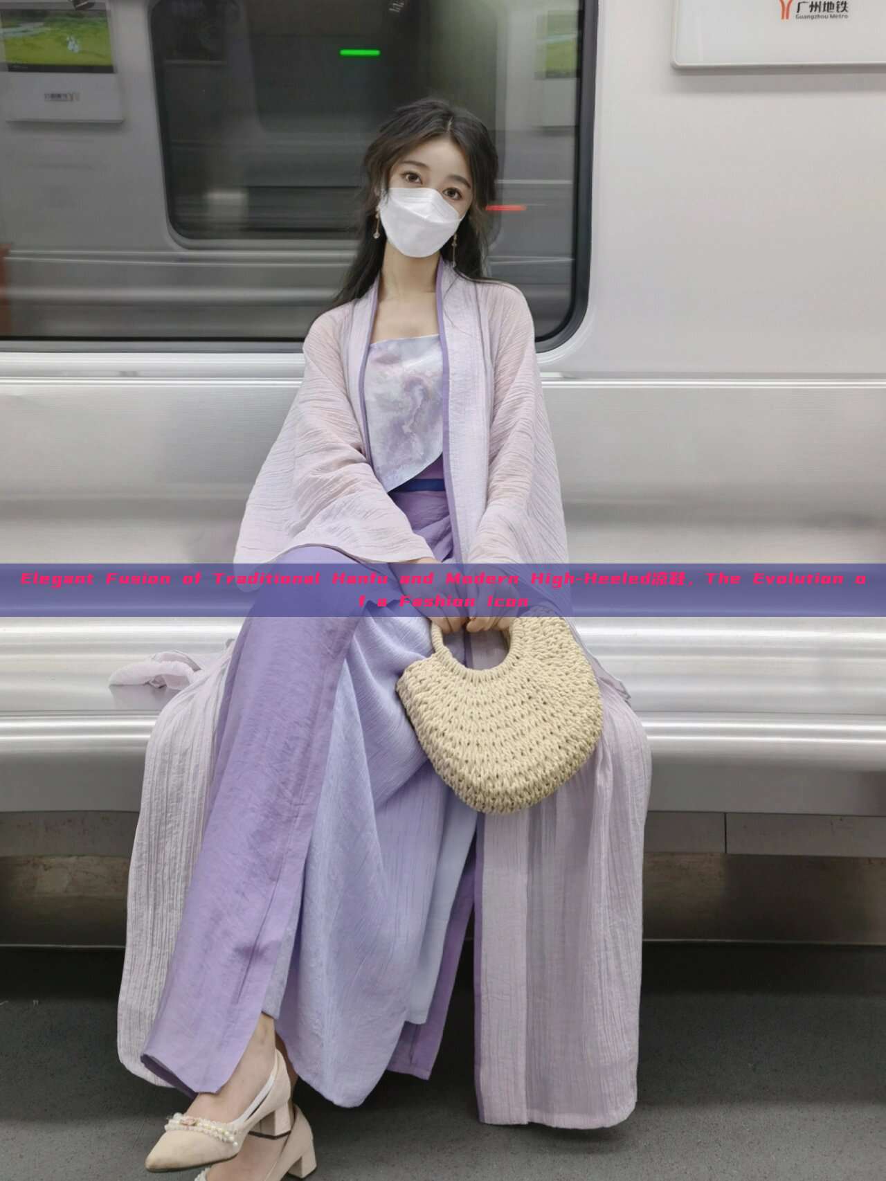 Elegant Fusion of Traditional Hanfu and Modern High-Heeled凉鞋,The Evolution of a Fashion Icon Elegant Fusion of Traditional Hanfu and Modern High-Heeled凉鞋,The Evolution of a Fashion Icon