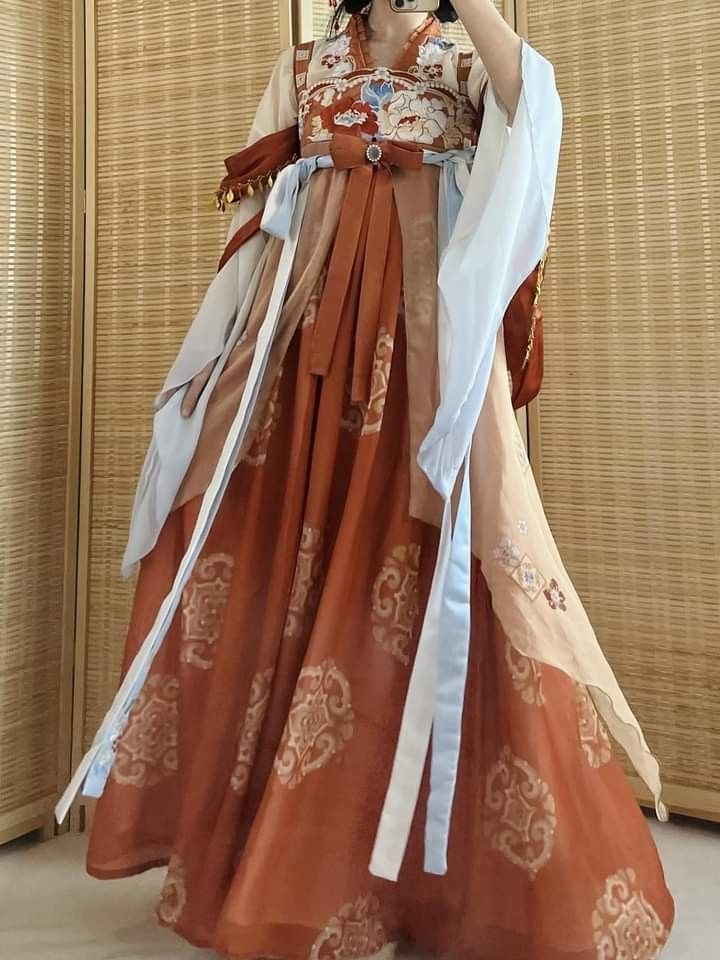 The Rise of润玉Style Hanfu:Exploring the Traditional Elegance of the润玉-Inspired Hanfu Fashion The Rise of润玉Style Hanfu:Exploring the Traditional Elegance of the润玉-Inspired Hanfu Fashion