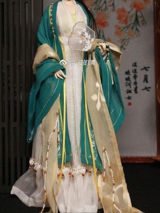 The Elegance of Hanfu Fashion:The Cheongsam-Inspired Horseface Skirt for Women