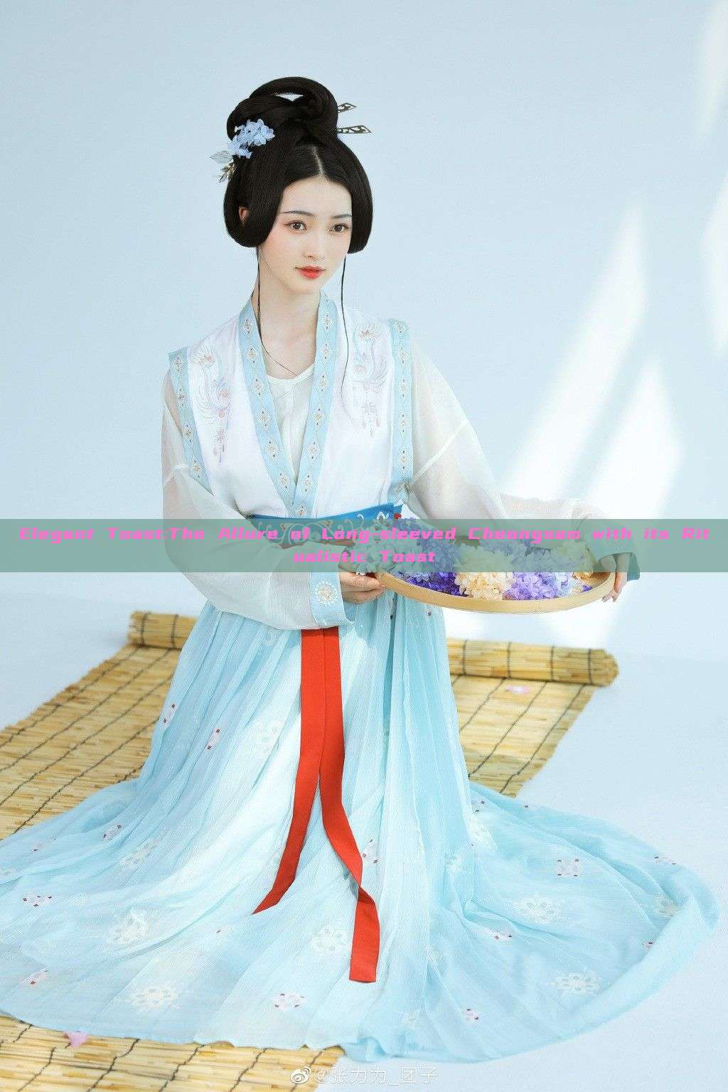 Elegant Toast:The Allure of Long-sleeved Cheongsam with its Ritualistic Toast Elegant Toast:The Allure of Long-sleeved Cheongsam with its Ritualistic Toast