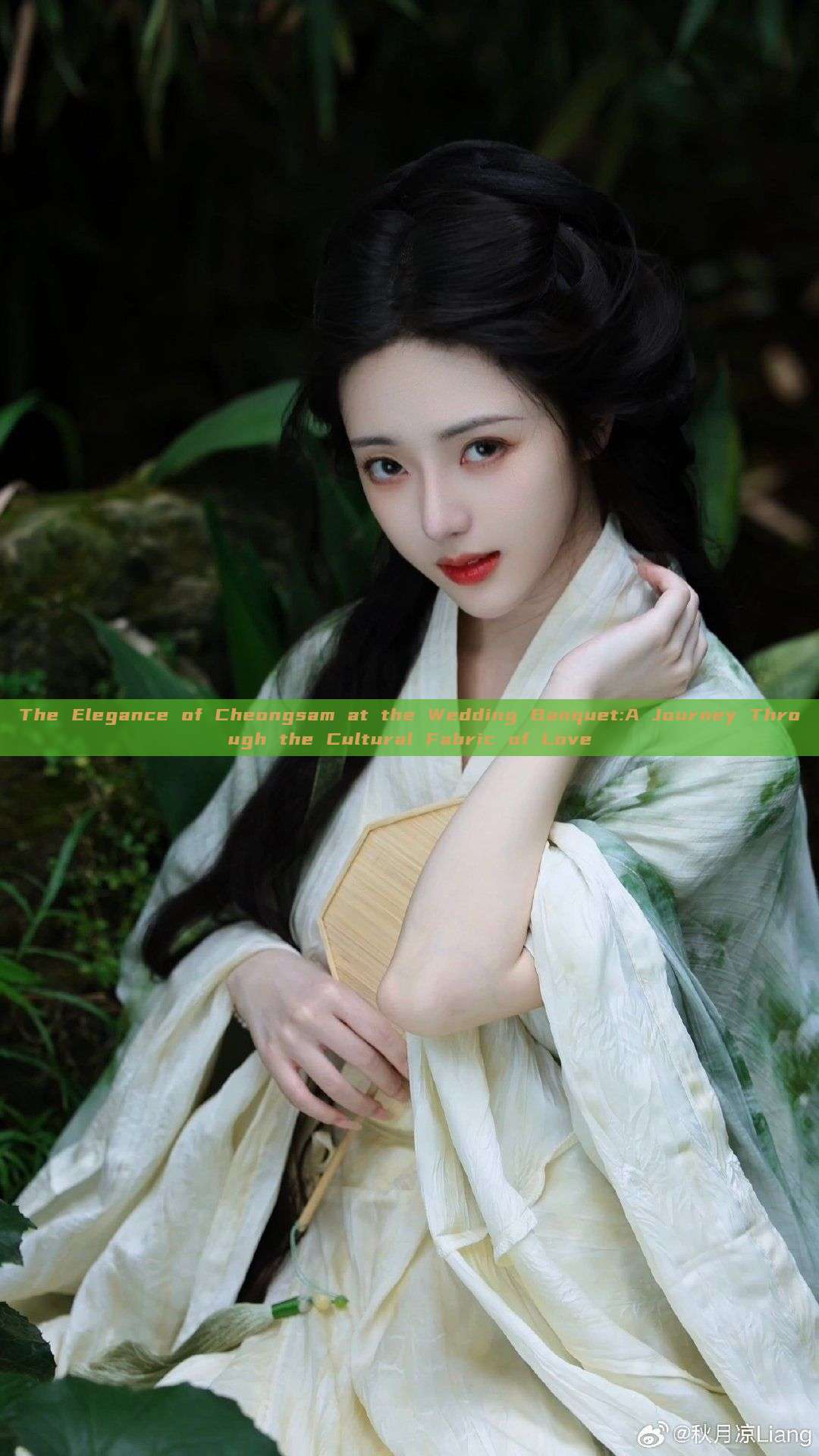 The Elegance of Cheongsam at the Wedding Banquet:A Journey Through the Cultural Fabric of Love The Elegance of Cheongsam at the Wedding Banquet:A Journey Through the Cultural Fabric of Love