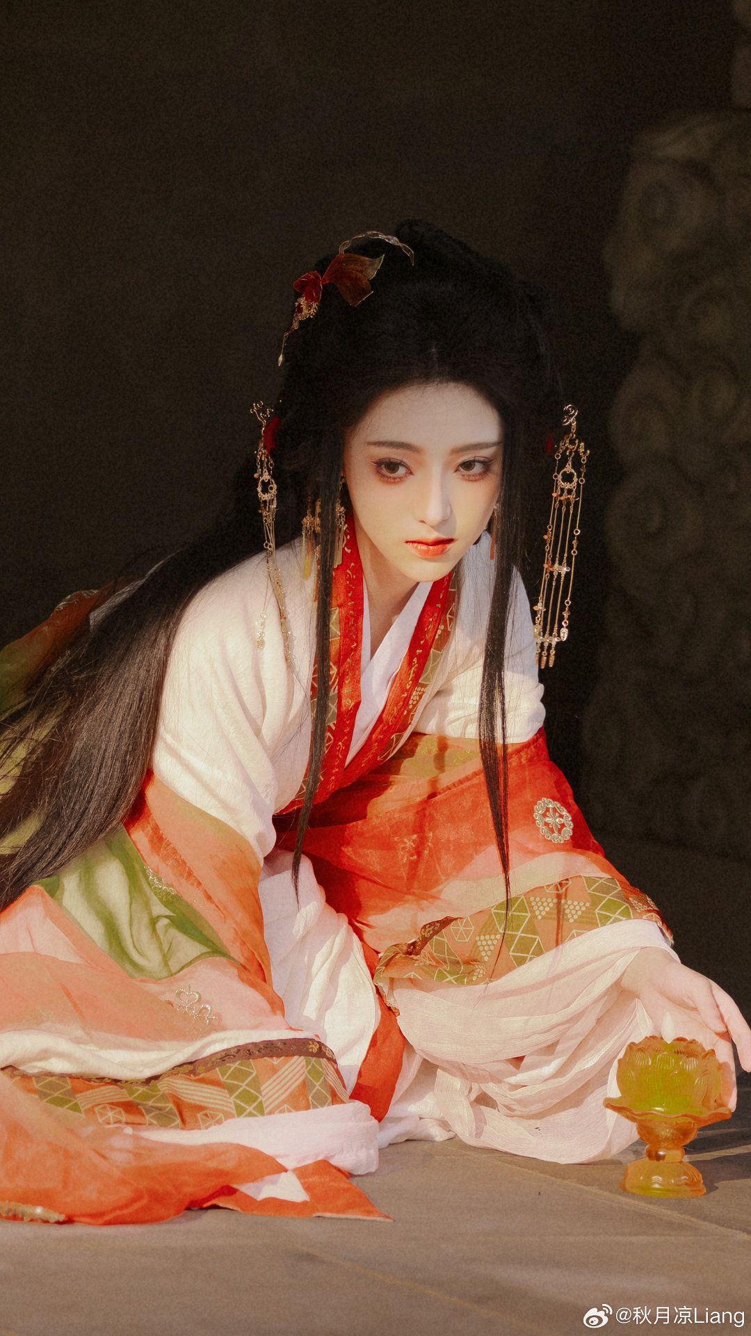 The Splendor of Ming-Style Hanfu in Vibrant Green The Splendor of Ming-Style Hanfu in Vibrant Green