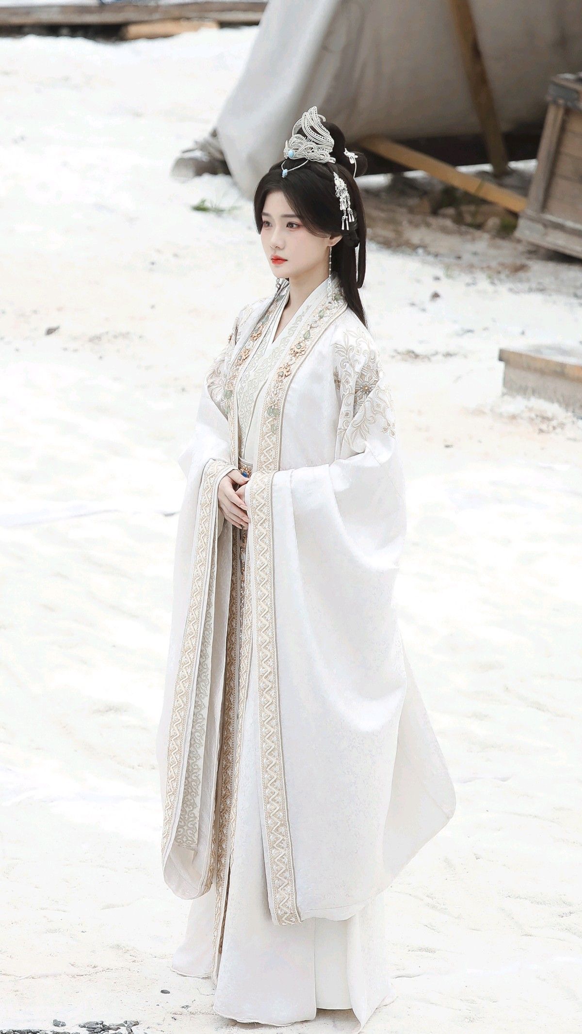 The Allure of Qipao:The Traditional Womens Dress in Modern Perspective The Allure of Qipao:The Traditional Womens Dress in Modern Perspective