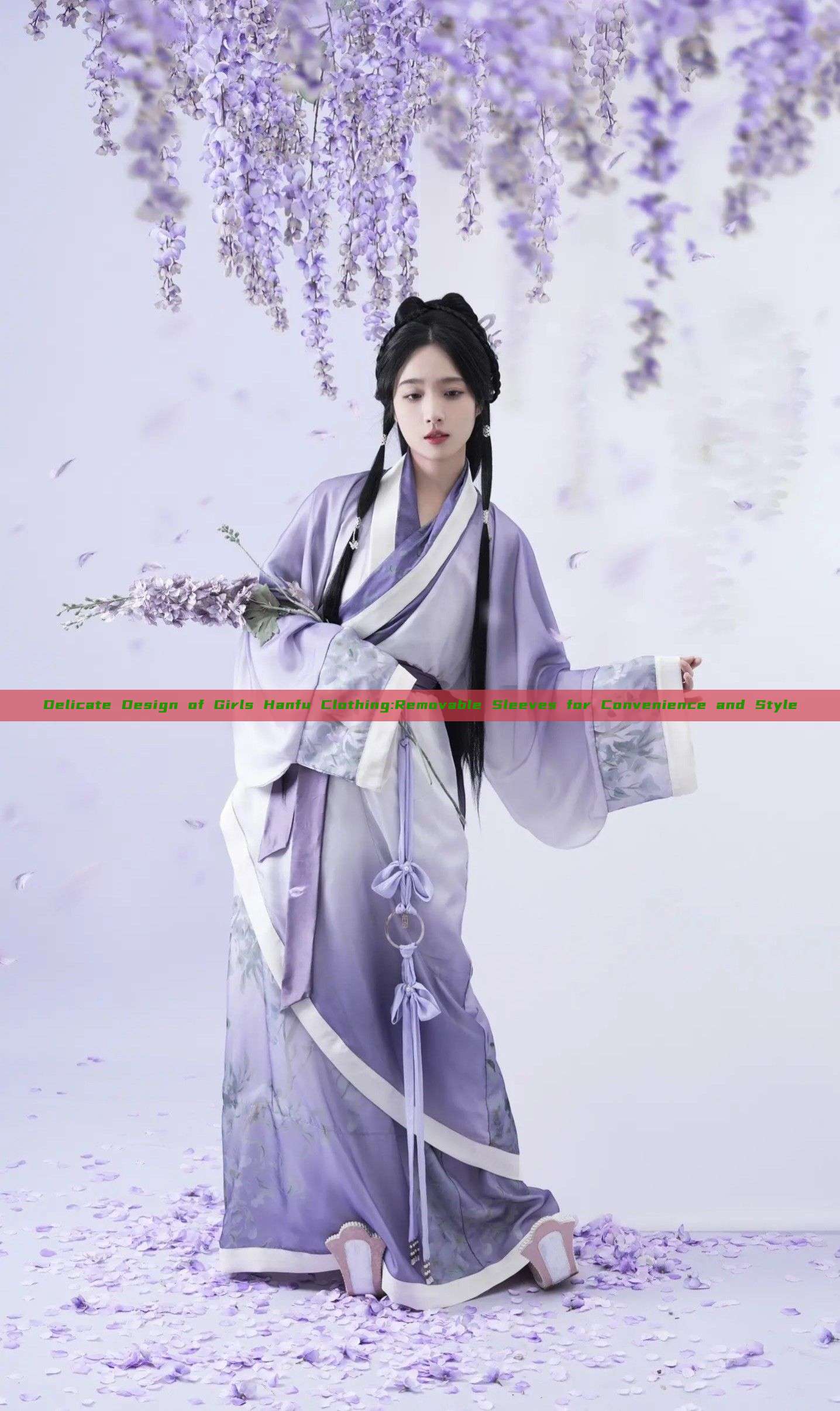 Delicate Design of Girls Hanfu Clothing:Removable Sleeves for Convenience and Style Delicate Design of Girls Hanfu Clothing:Removable Sleeves for Convenience and Style
