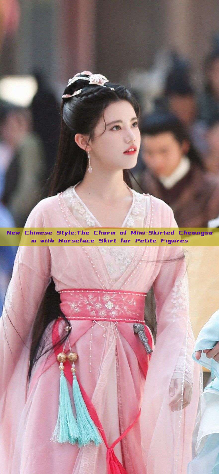 New Chinese Style:The Charm of Mini-Skirted Cheongsam with Horseface Skirt for Petite Figures