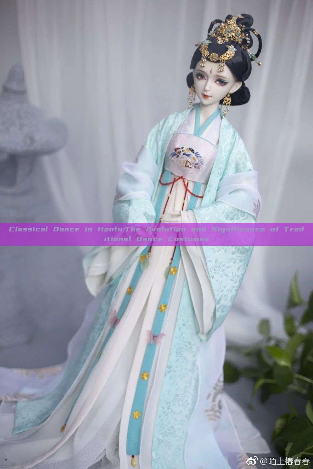 Classical Dance in Hanfu:The Evolution and Significance of Traditional Dance Costumes Classical Dance in Hanfu:The Evolution and Significance of Traditional Dance Costumes