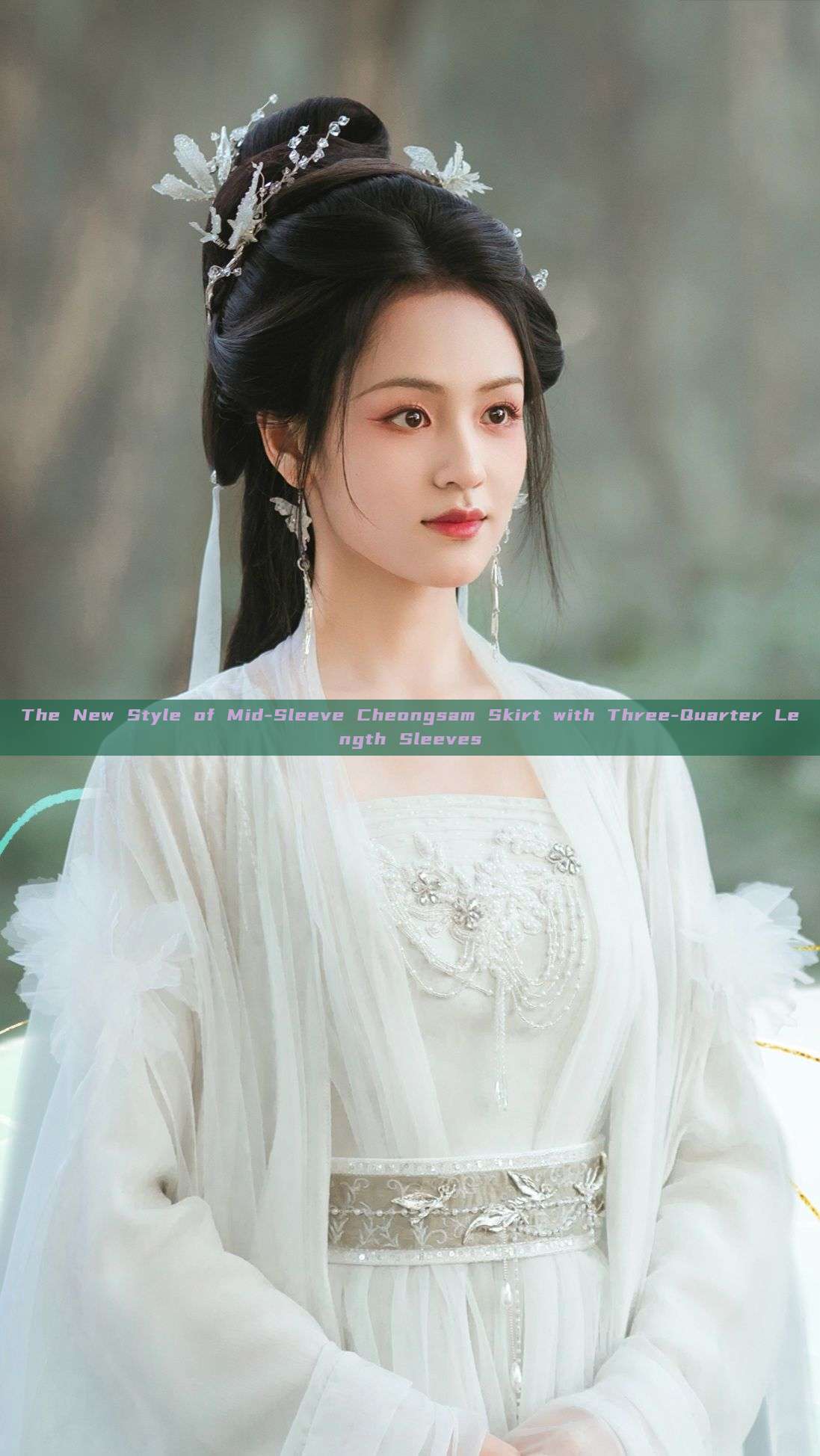 The New Style of Mid-Sleeve Cheongsam Skirt with Three-Quarter Length Sleeves