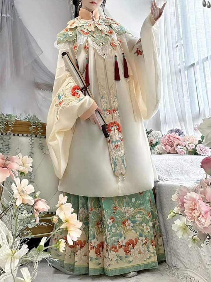 Traditional Tang Suit for Girls:A Summer Fashion Guide for Big Kids