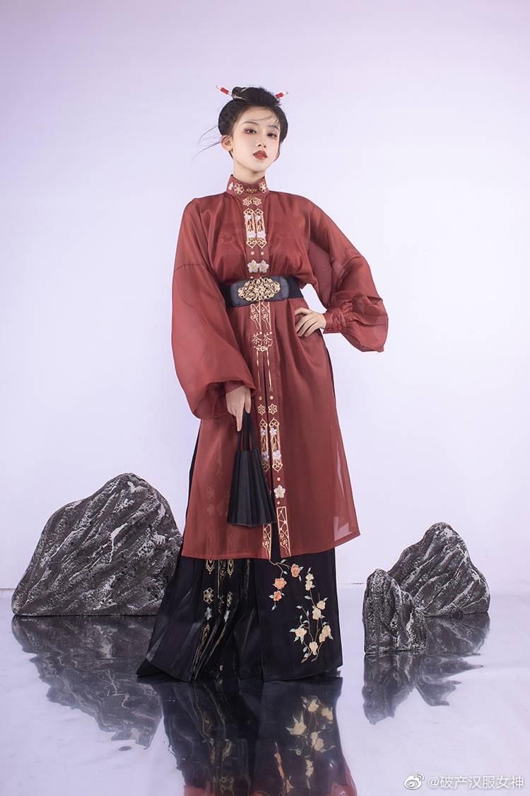 Childrens Traditional Chinese Hanfu Costumes and Ancient Umbrella Gift