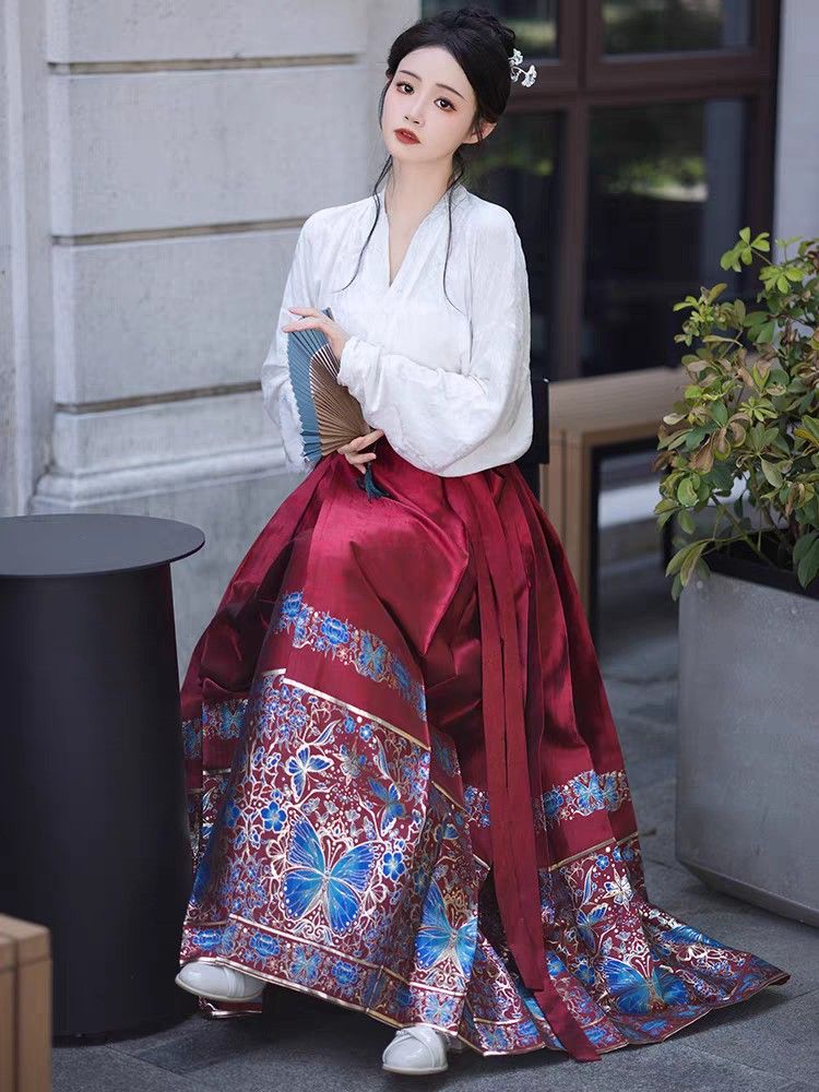 Childrens Hanfu Lantern Pants:A Blend of Tradition and Fashion