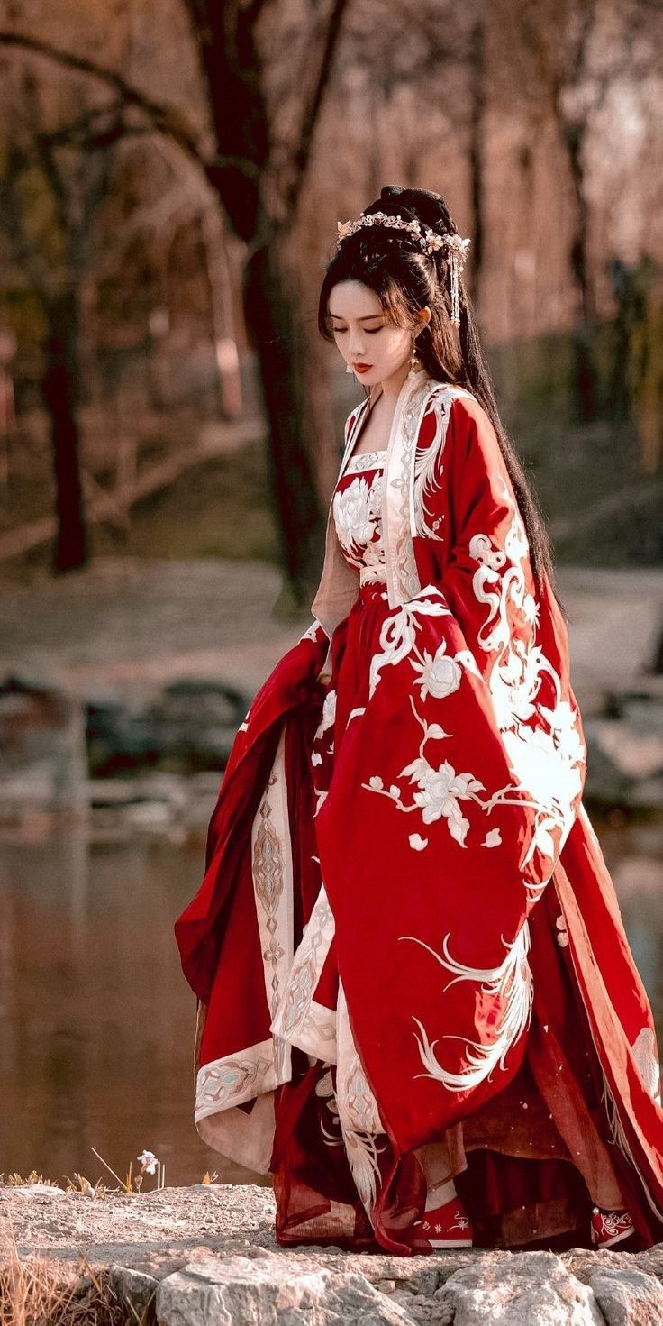 Winter and Autumn Girls Hanfu Coats:A Guide to Traditional and Modern Chinese Fashion