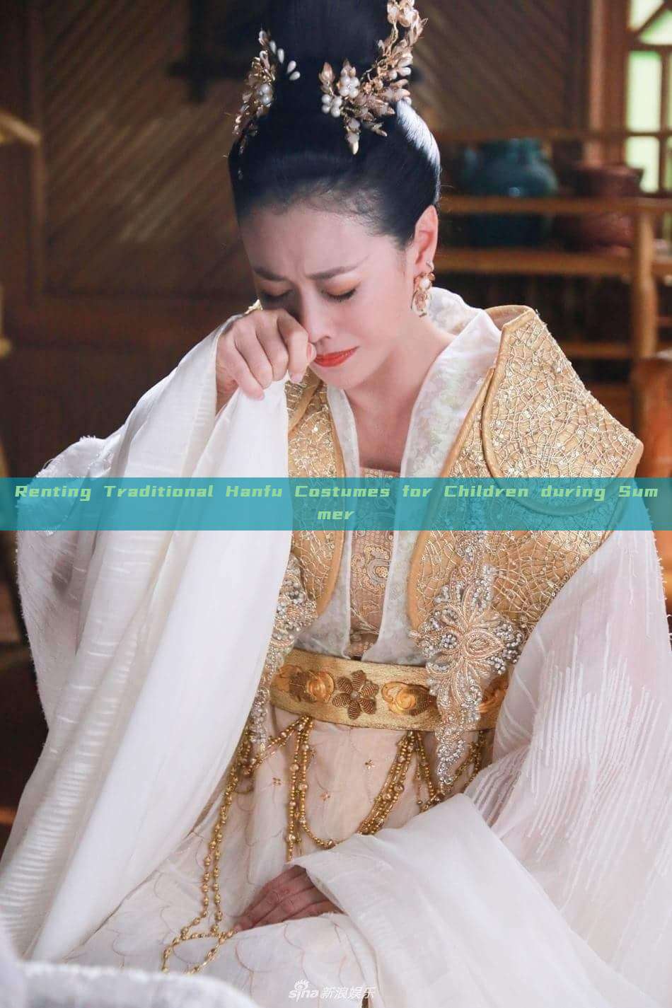 Renting Traditional Hanfu Costumes for Children during Summer Renting Traditional Hanfu Costumes for Children during Summer