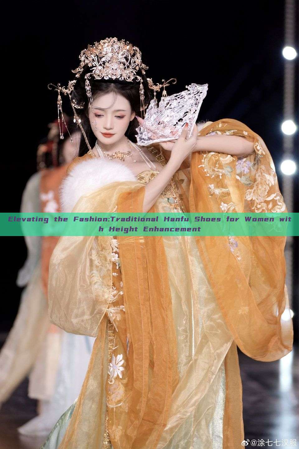 Elevating the Fashion:Traditional Hanfu Shoes for Women with Height Enhancement Elevating the Fashion:Traditional Hanfu Shoes for Women with Height Enhancement