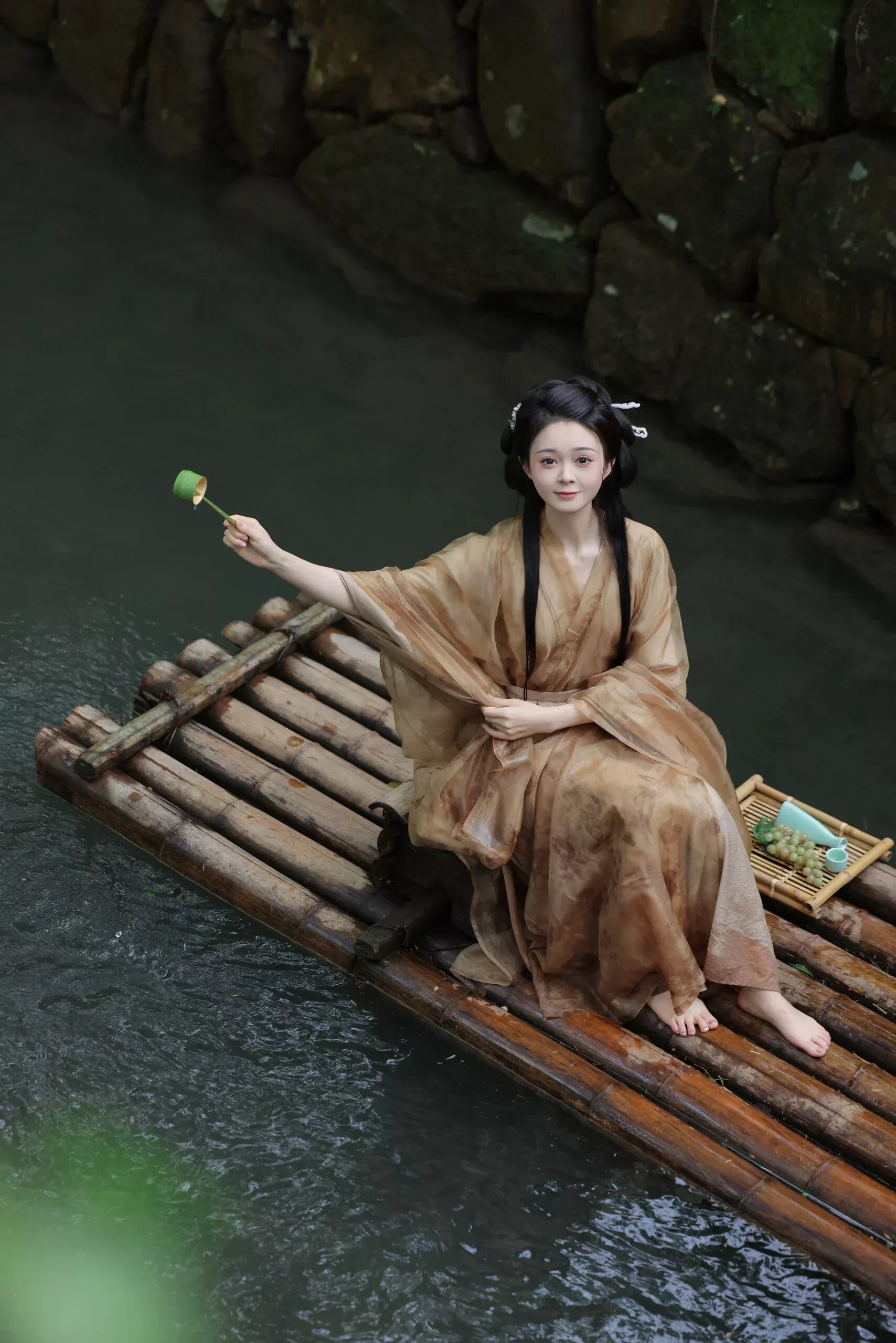 Vintage-Inspired Cheongsam:A Journey Through Time in Traditional Elegance