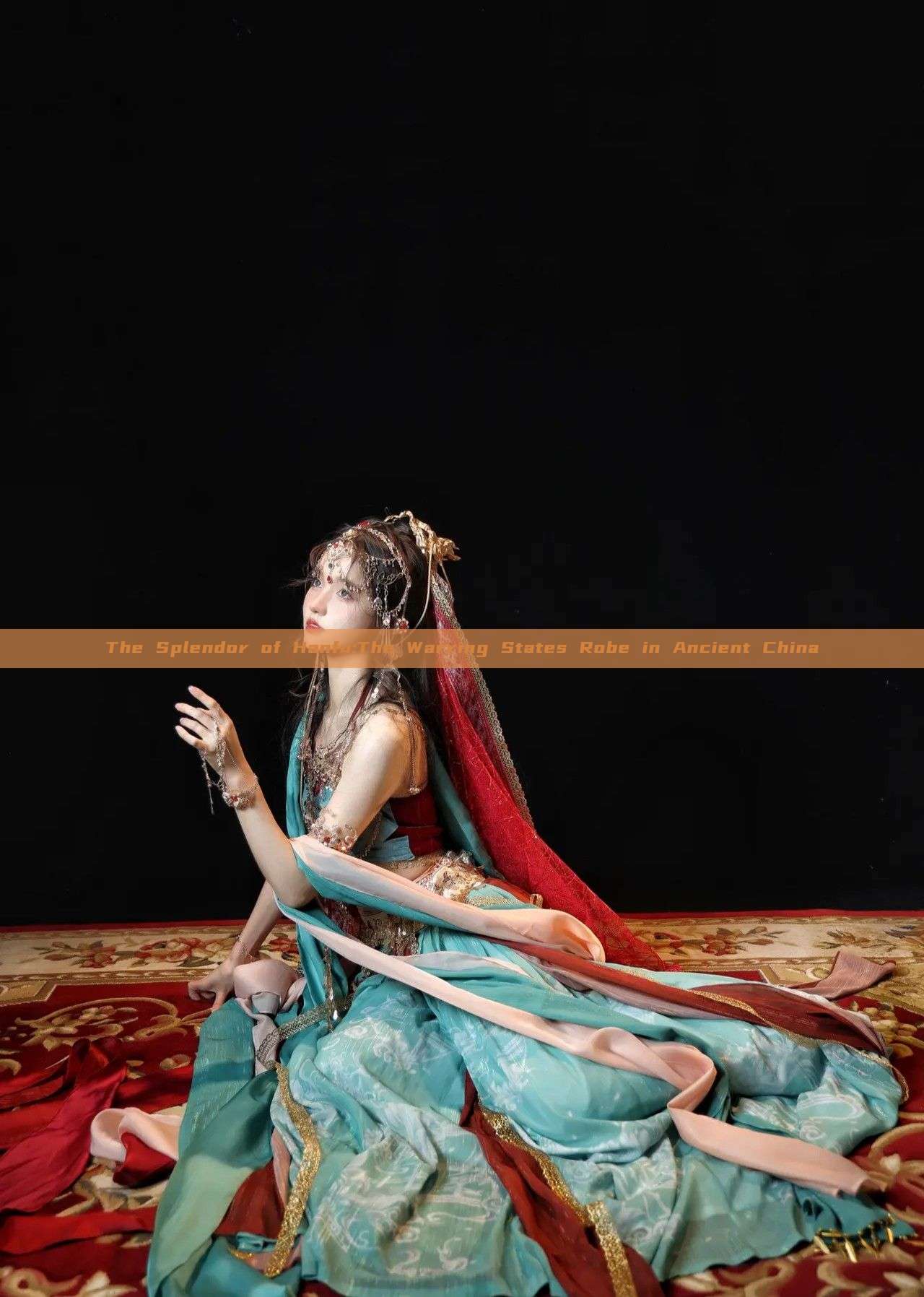 The Splendor of Hanfu:The Warring States Robe in Ancient China The Splendor of Hanfu:The Warring States Robe in Ancient China
