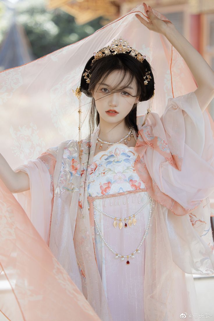 Traditional Chinese Style:The Allure of National-Inspired Shirts and Horseface Skirts Traditional Chinese Style:The Allure of National-Inspired Shirts and Horseface Skirts