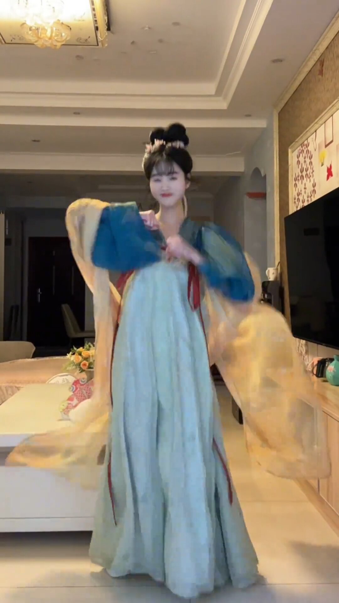 Ancient Charm of Girls Traditional Chinese Hanfu Costume:Summer Ethereal Beauty