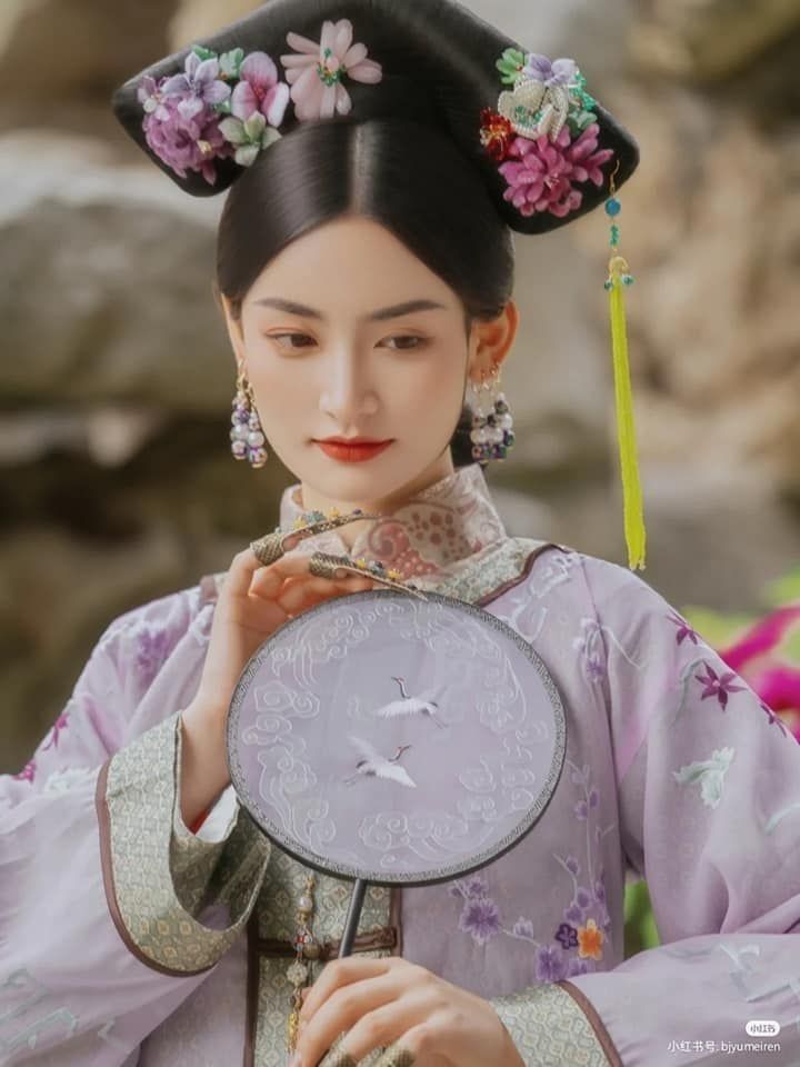 The Charm of Cheongsam-Inspired Short-Sleeve Blouses with Collar Necks