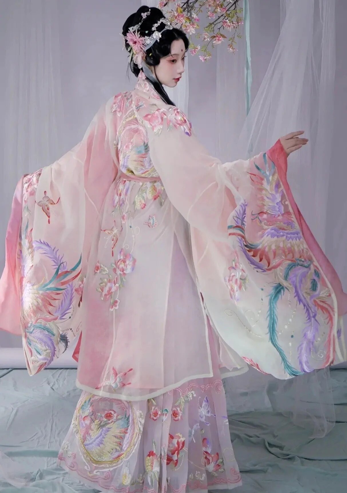 Victory in the Gao Kao with the Auspicious Cheongsam