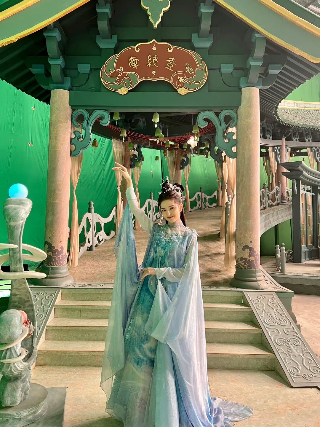 The Versatility of Cheongsam-Style Underskirts as Outer Wear