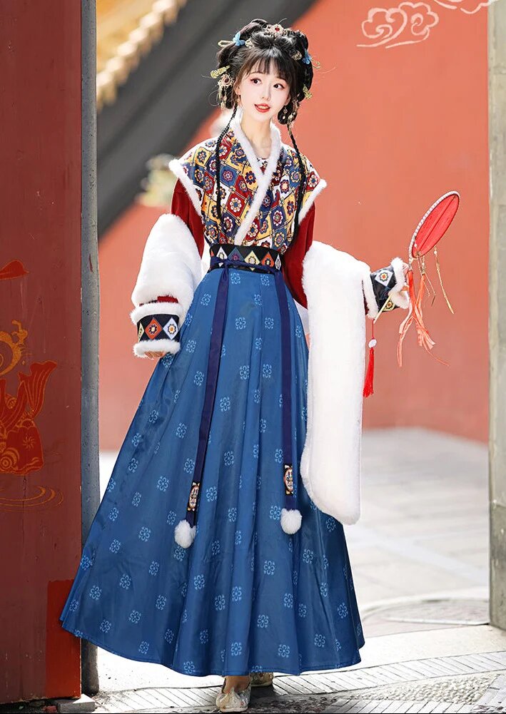 The Rise of Hanfu Fashion:A Girls Journey into the World of Hanfu in Spring 2024 The Rise of Hanfu Fashion:A Girls Journey into the World of Hanfu in Spring 2024