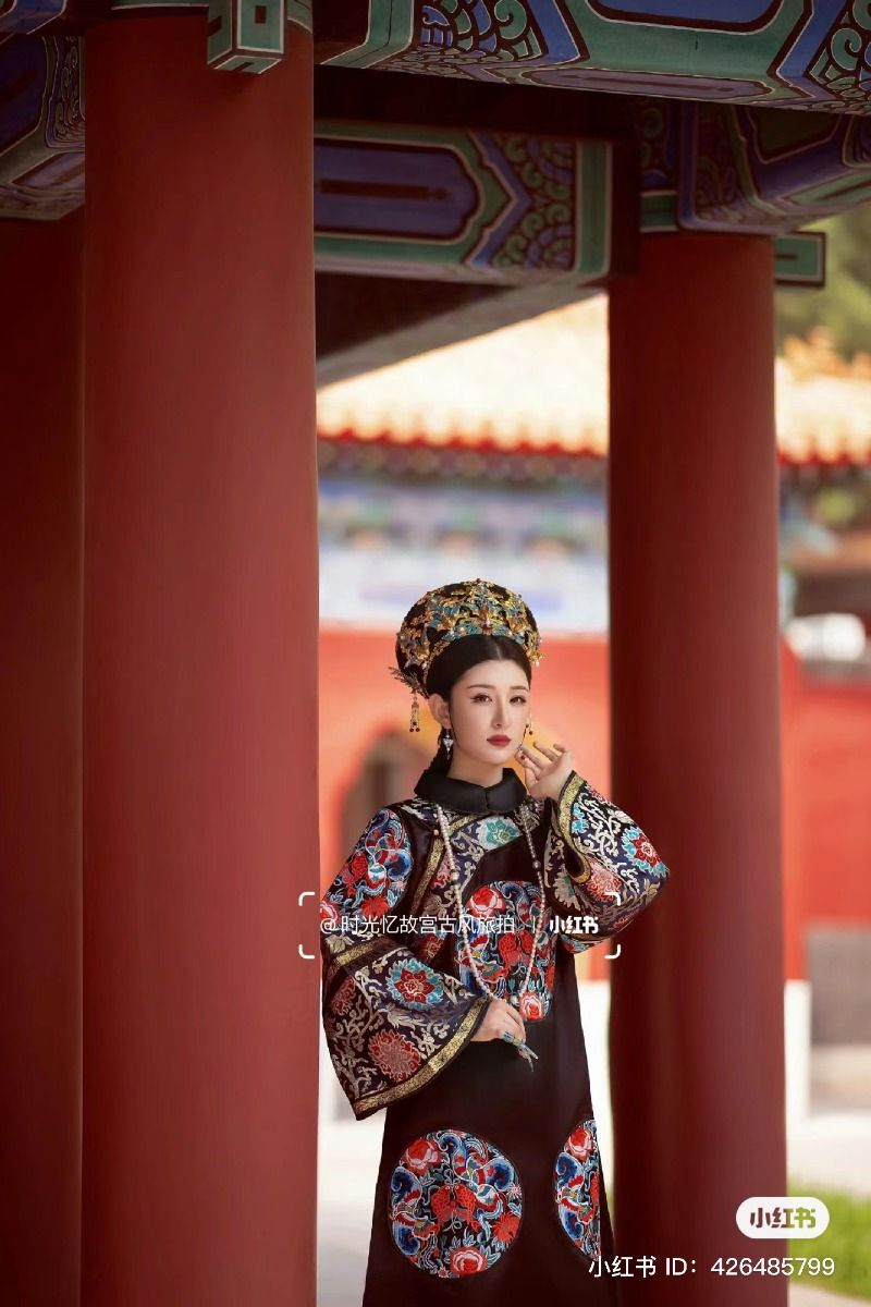 The Elegance of Cheongsam:Unraveling the Mystery of its Beauty The Elegance of Cheongsam:Unraveling the Mystery of its Beauty