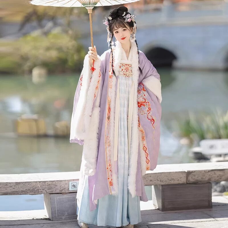Ancient Charm of Chinese Hanfu:Childrens Fairylike Journey in Traditional Attire Ancient Charm of Chinese Hanfu:Childrens Fairylike Journey in Traditional Attire