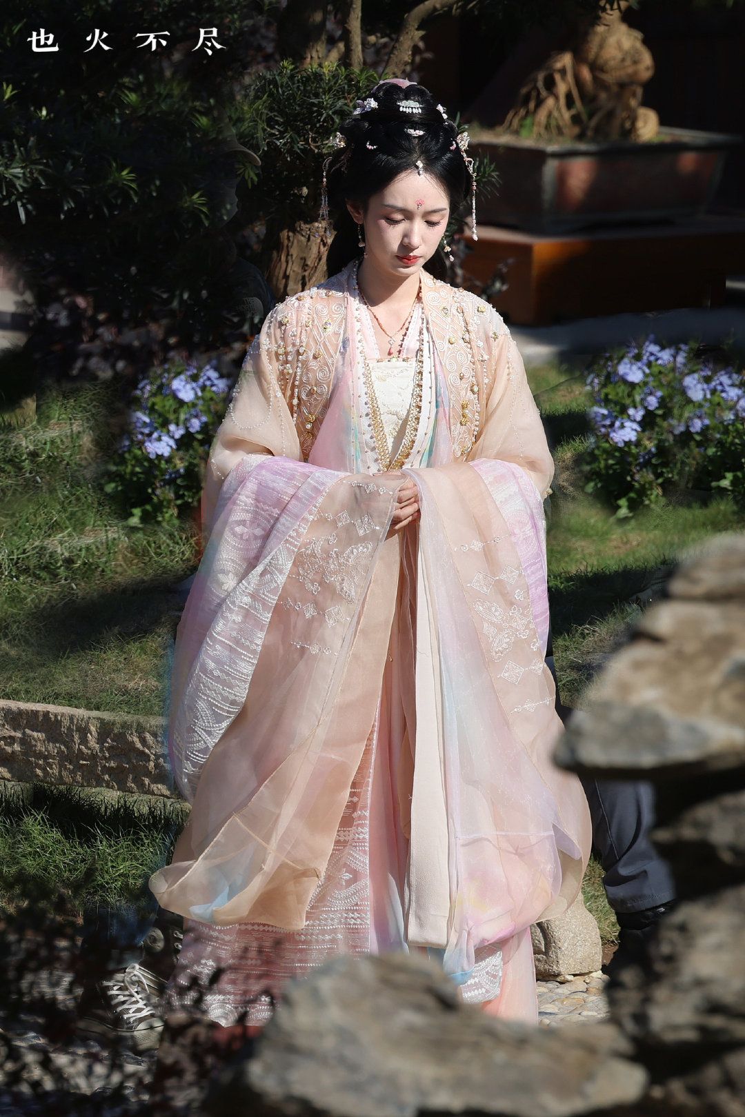 Winter Childrens New Year Celebration Outfits:Thickened Traditional Tang Costumes for Little Girls Winter Childrens New Year Celebration Outfits:Thickened Traditional Tang Costumes for Little Girls