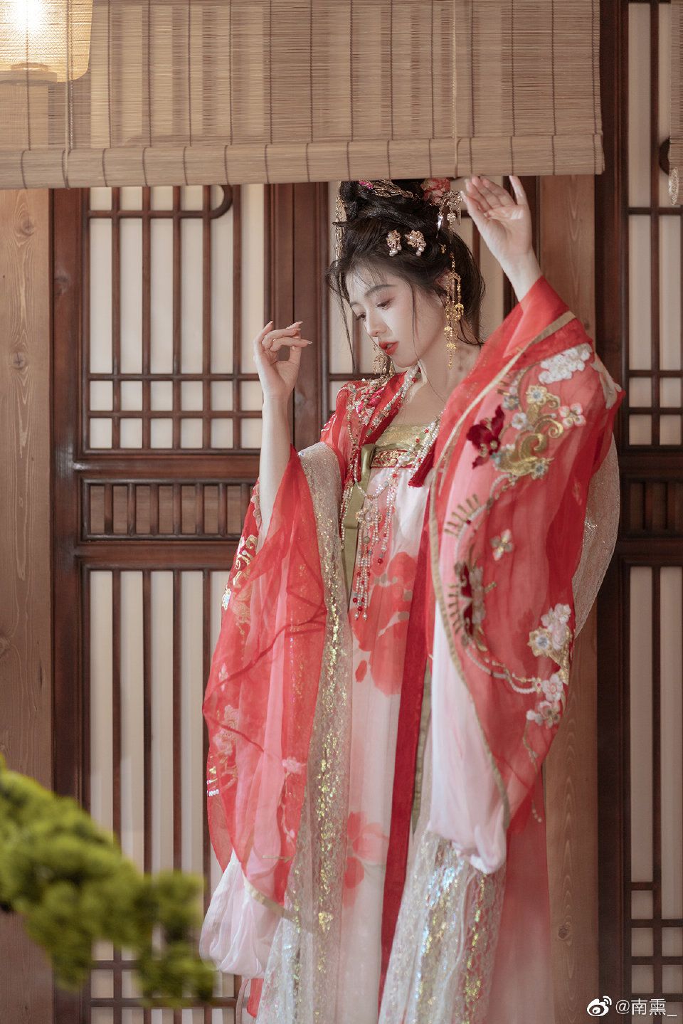 Original Design of Authentic Hanfu Qiyao:Embracing the Traditional Beauty of Chinese Heritage