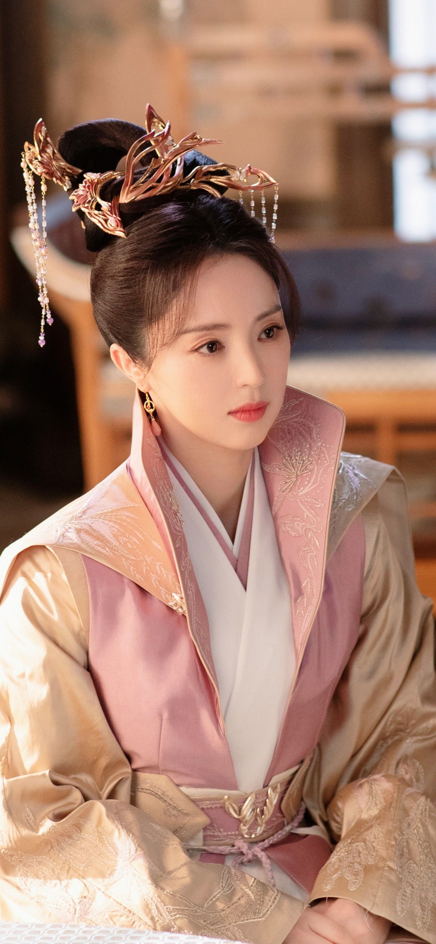 The Rise and Fall of Warlord Cheongsam in Old Shanghai