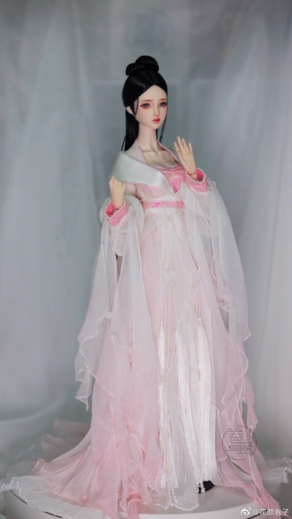Quip-A-Teen:The Story of a 14-Year-Old Middle School Student in a Cheongsam