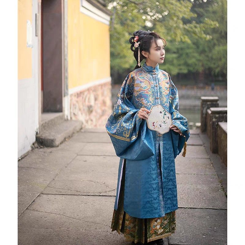 The Perfect Shoes to Complete Your Cheongsam Look in Summer