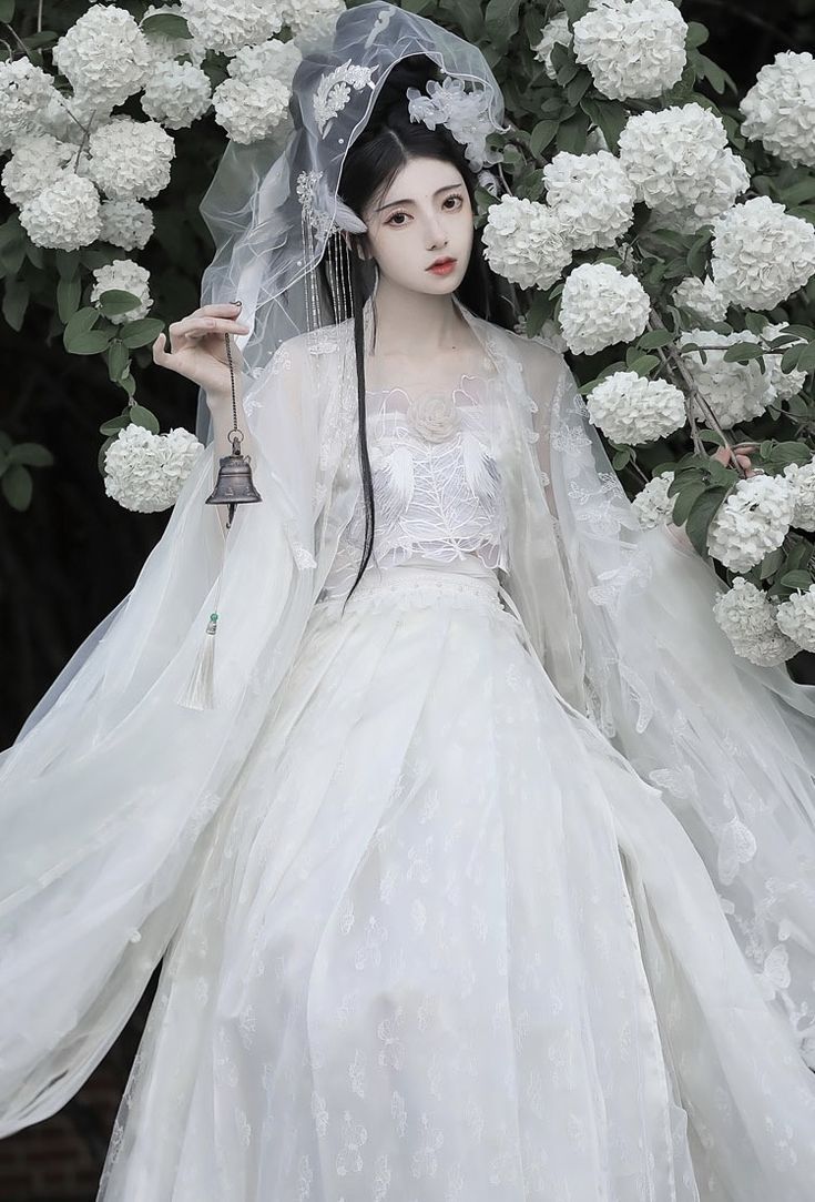 The Elegance of White Shoes paired with Qipao Cheongsam The Elegance of White Shoes paired with Qipao Cheongsam