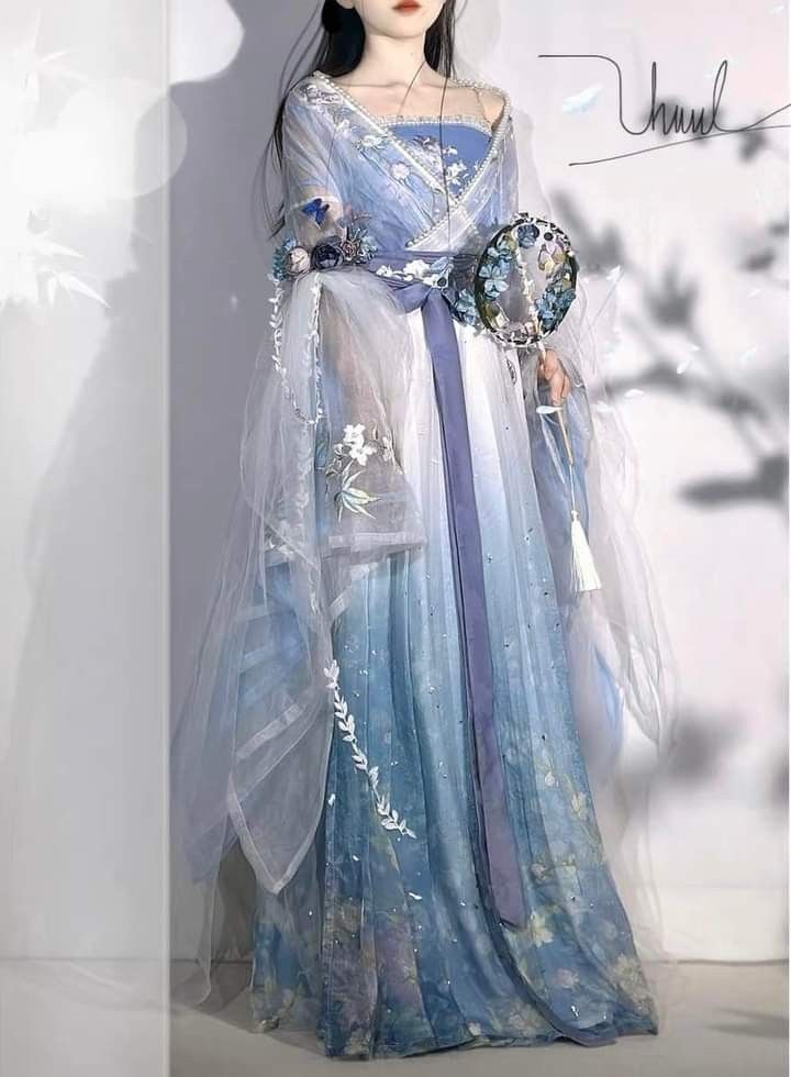 Mini Cheongsam:Fashionable and Comfortable for Kids Aged 1-3 Mini Cheongsam:Fashionable and Comfortable for Kids Aged 1-3
