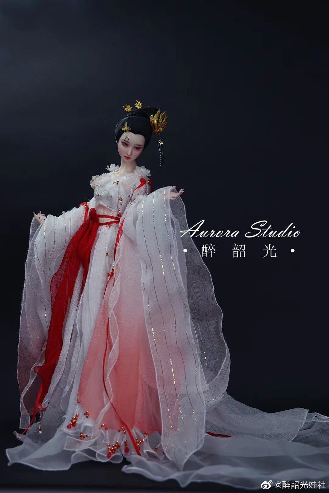 The Enigma of Black Long Cheongsam:A Symbol of Elegance and Power The Enigma of Black Long Cheongsam:A Symbol of Elegance and Power