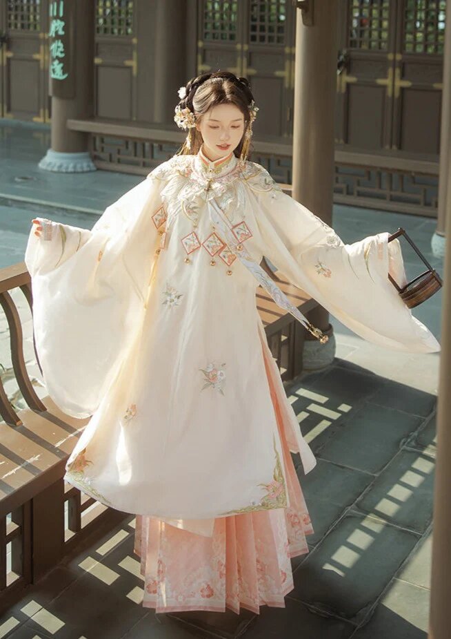 The Significance of Tang Suit for Childrens New Year Clothes The Significance of Tang Suit for Childrens New Year Clothes