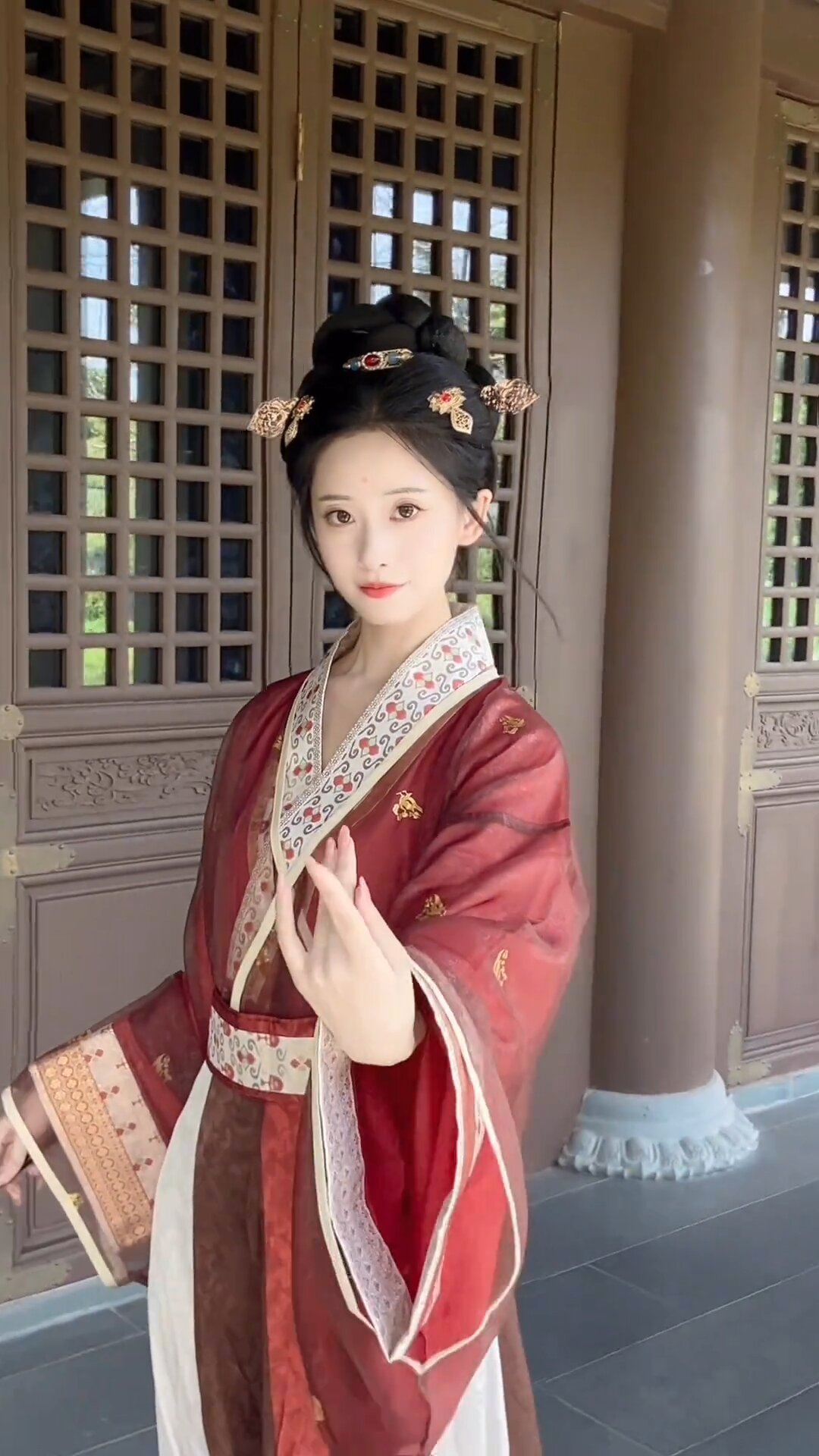 New Years Hanfu Fashion for Women:Autumn Winter Collections