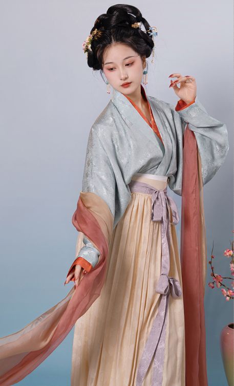 Elegant Cloth of Cultural Splendor:The High-End Wool Cheongsam Shawl