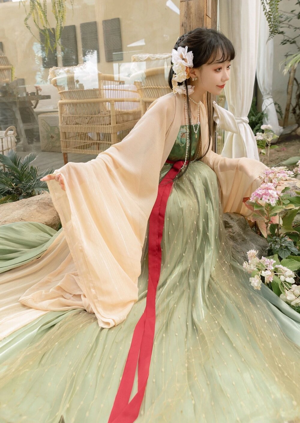 Sleeveless Cheongsam Evolution:Modernizing a Traditional Icon Sleeveless Cheongsam Evolution:Modernizing a Traditional Icon