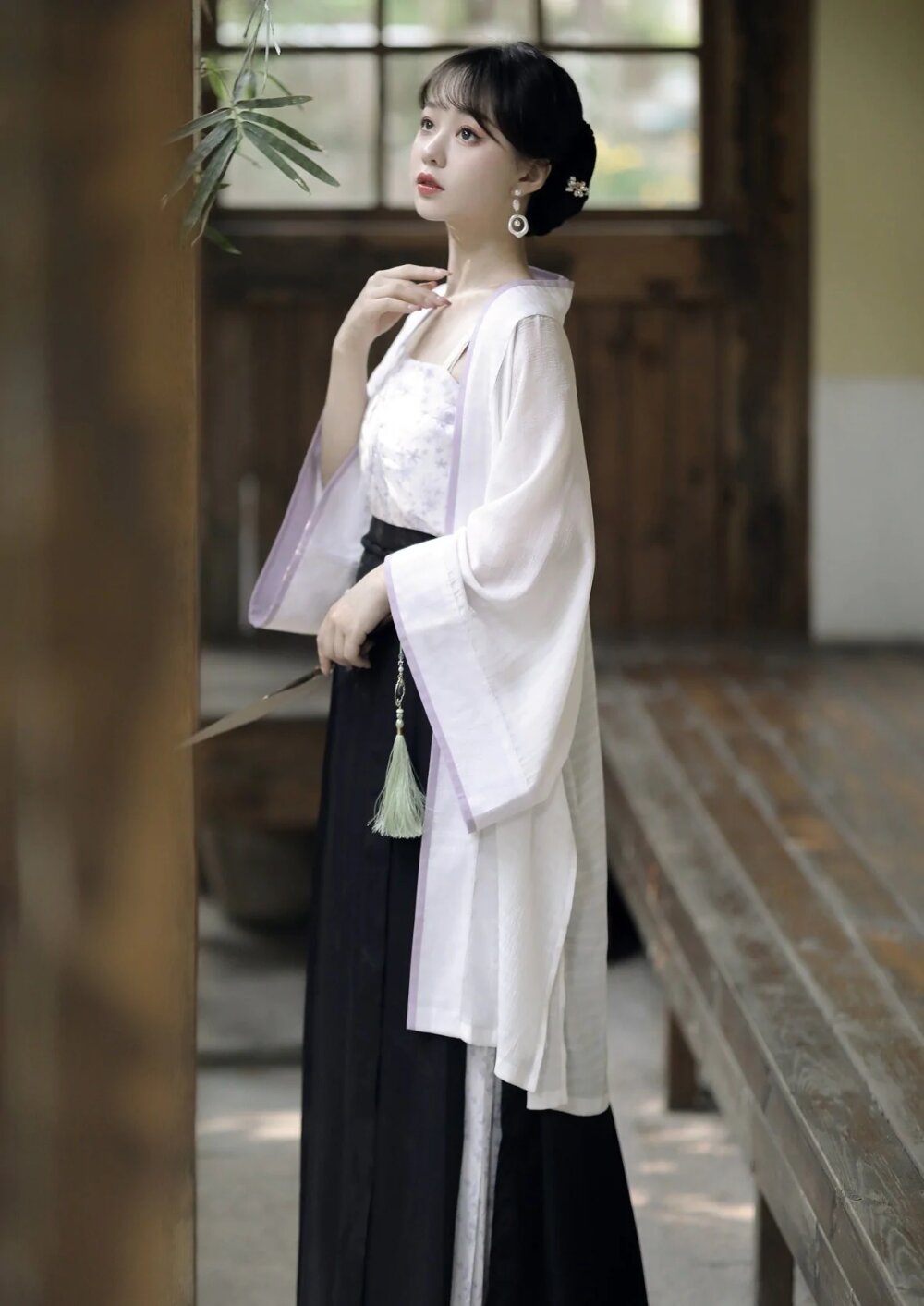 Fulu Chronicle:The Revival of Hanfu Fashion