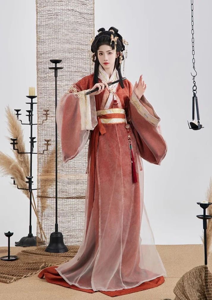 Affordable Chinese-Style Hanfu with Waisted and Over-the-Knee Styles Affordable Chinese-Style Hanfu with Waisted and Over-the-Knee Styles